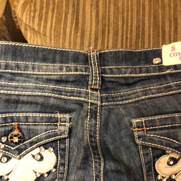 Distressed low rise jeans - Picture 6 of 9